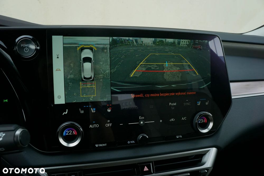 Lexus RX 350h Omotenashi - 35