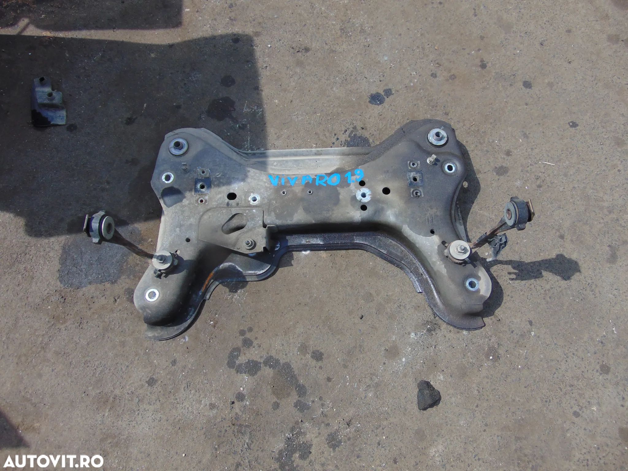 Jug motor Renault Trafic 2001-2014 cadru motor Opel Vivaro Nissan Primastar punte fata - 1