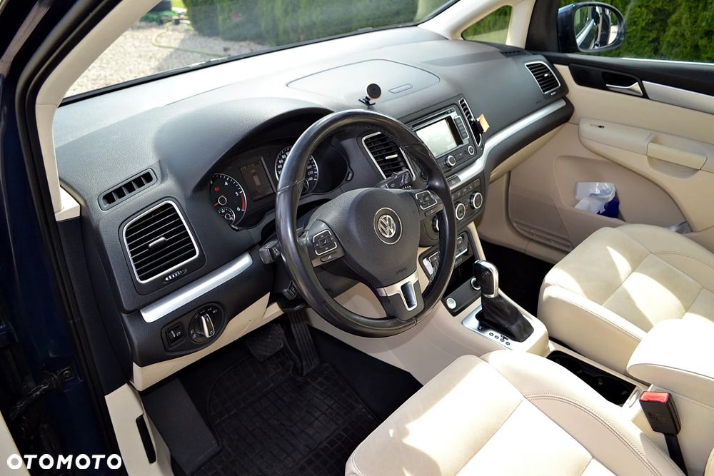 Volkswagen Sharan 2.0 TDI DSG BlueMotion Technology Highline - 22
