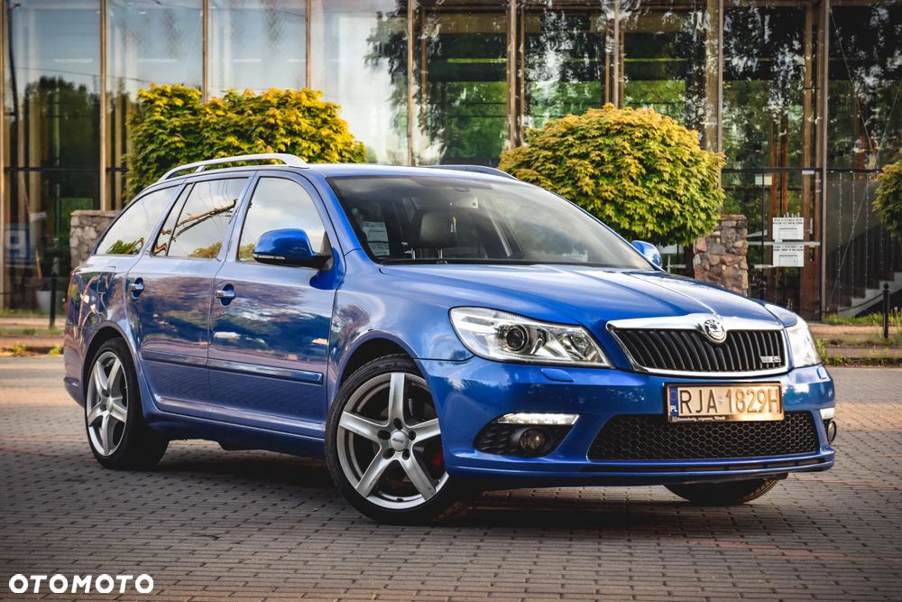 Skoda Octavia 2.0 TSI RS - 33