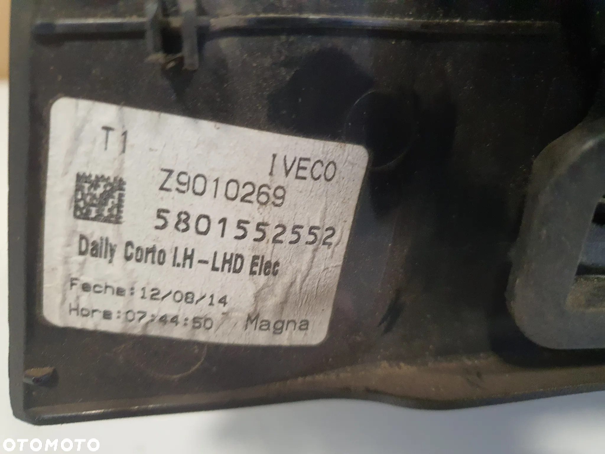 Lusterko boczne, zewnętrzne, lewe, krótkie, kompletne Iveco Daily 6 VI - 10