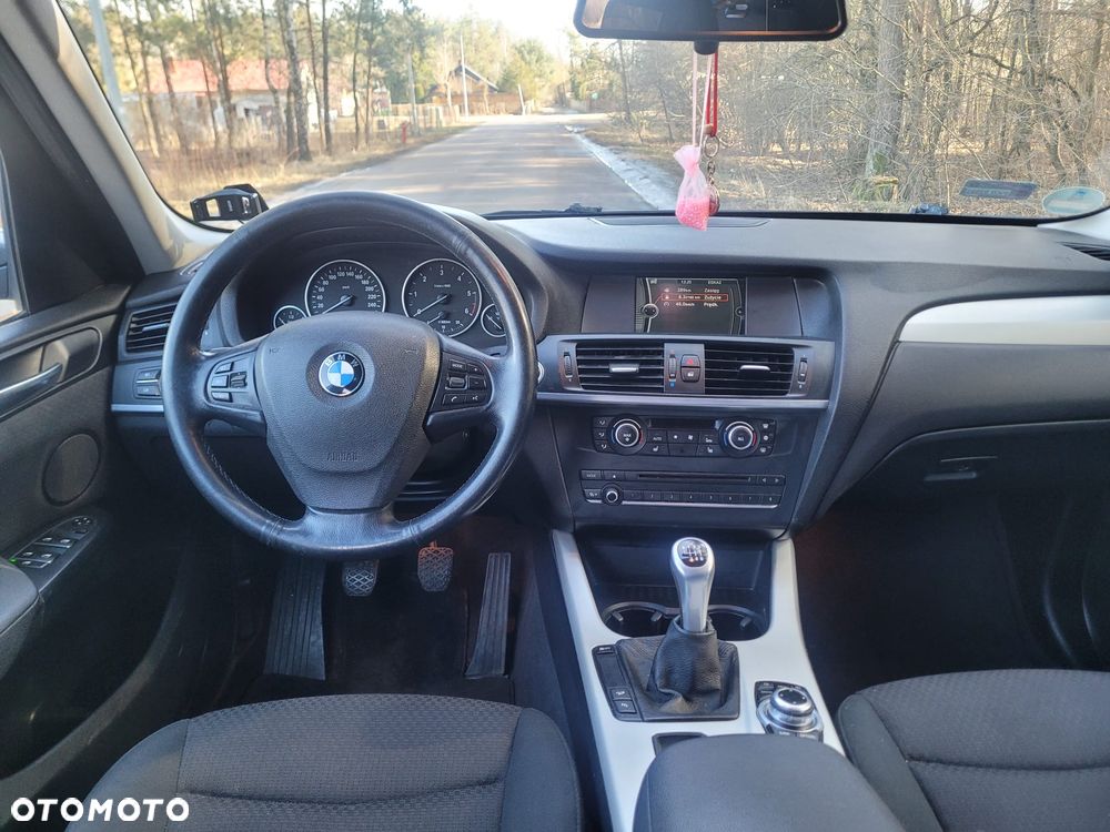BMW X3 xDrive20d - 32
