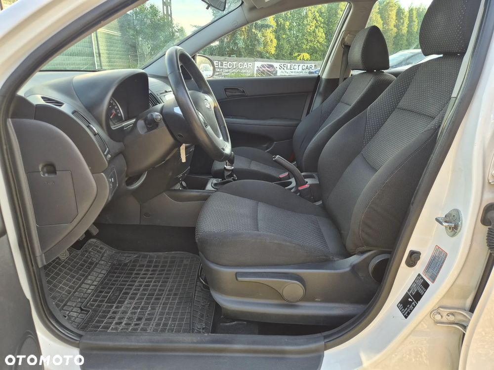 Hyundai i30 1.6 CRDi Comfort - 5