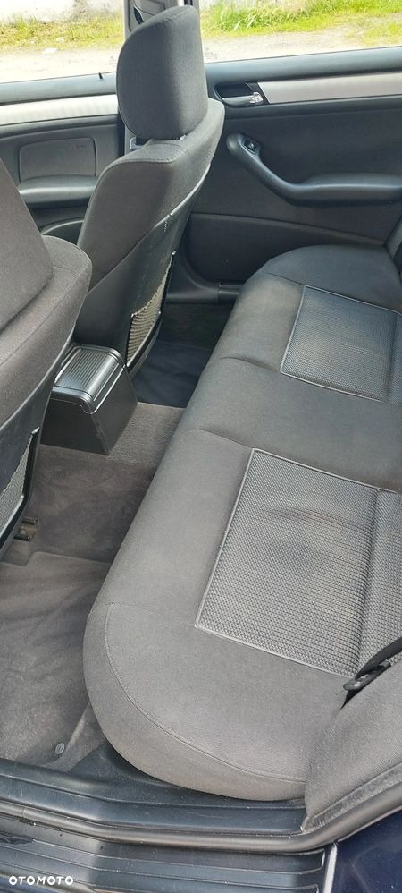 BMW Seria 3 - 10
