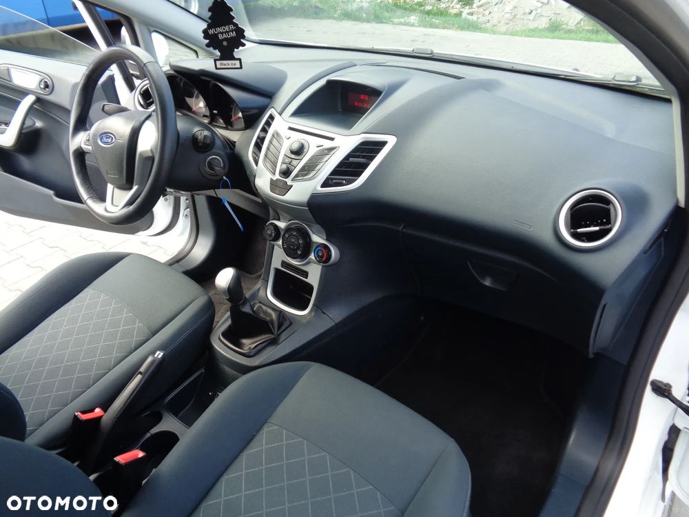 Ford Fiesta 1.25 Titanium EU5 - 7