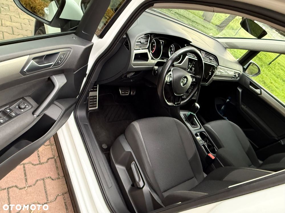 Volkswagen Touran 1.5 TSI EVO Comfortline DSG - 9