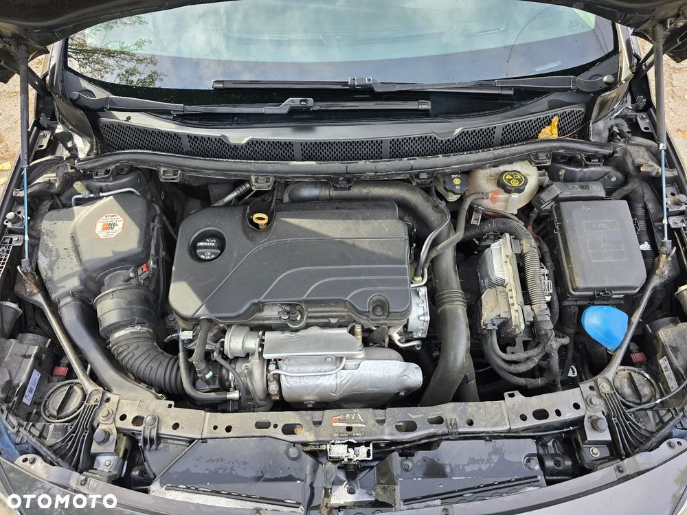 Opel Astra 1.4 T Elite - 21