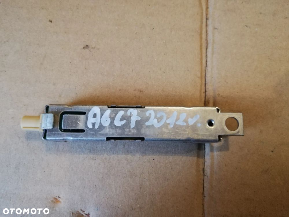 ORYGINALNY WZMACNIACZ ANTENY AUDI A6 C7 4G5035225A - 2