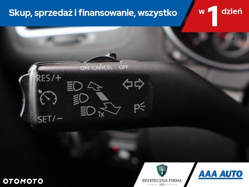 Volkswagen Golf - 18