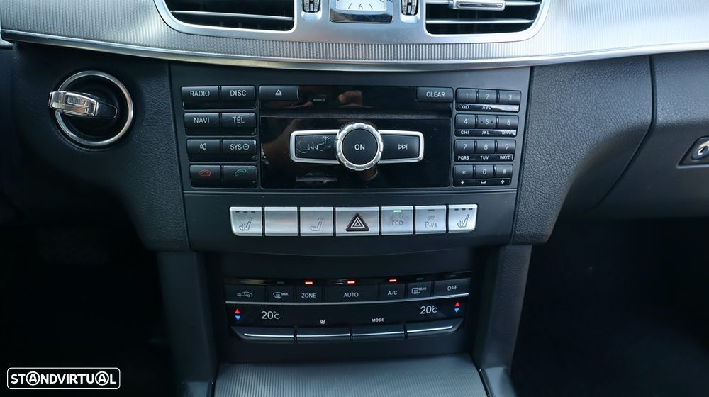 Mercedes-Benz E 250 BlueTEC Avantgarde Auto. - 41