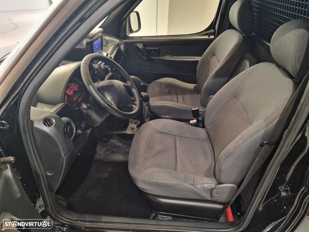 Peugeot Partner 1.9 d - LER ANUNCIO - 36