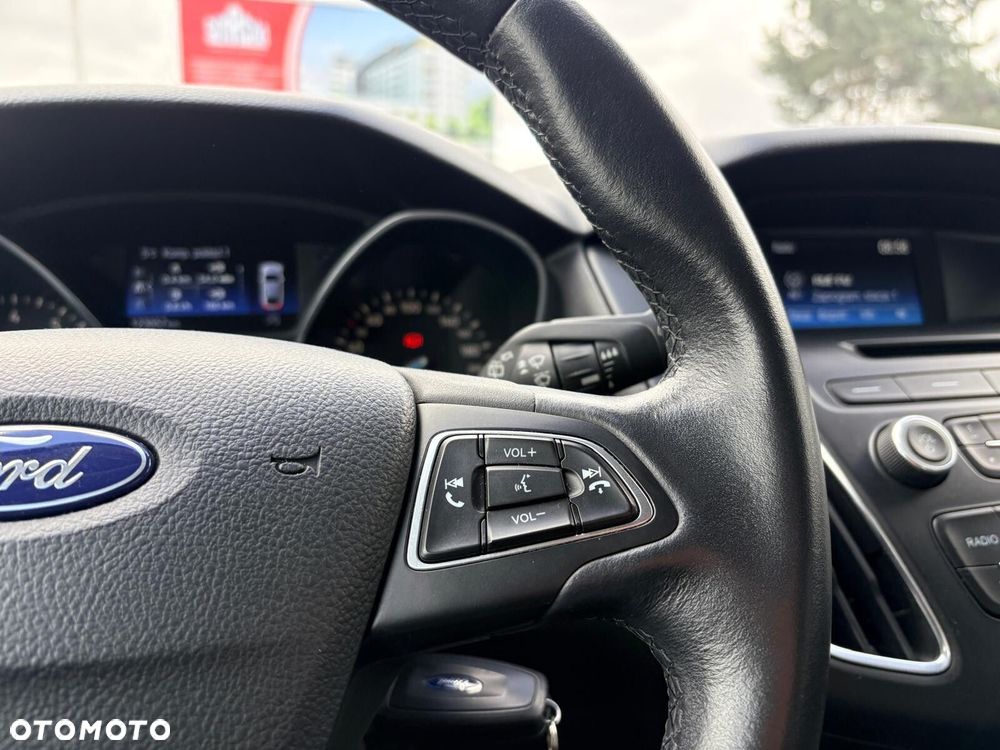 Ford Focus 1.0 EcoBoost Trend Edition - 14