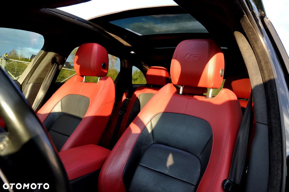 Jaguar F-Pace S AWD - 37