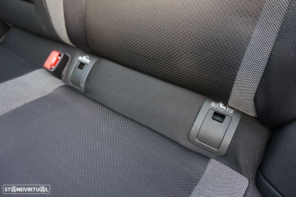 Nissan Qashqai 1.6 dCi Xtronic N-Connecta - 54