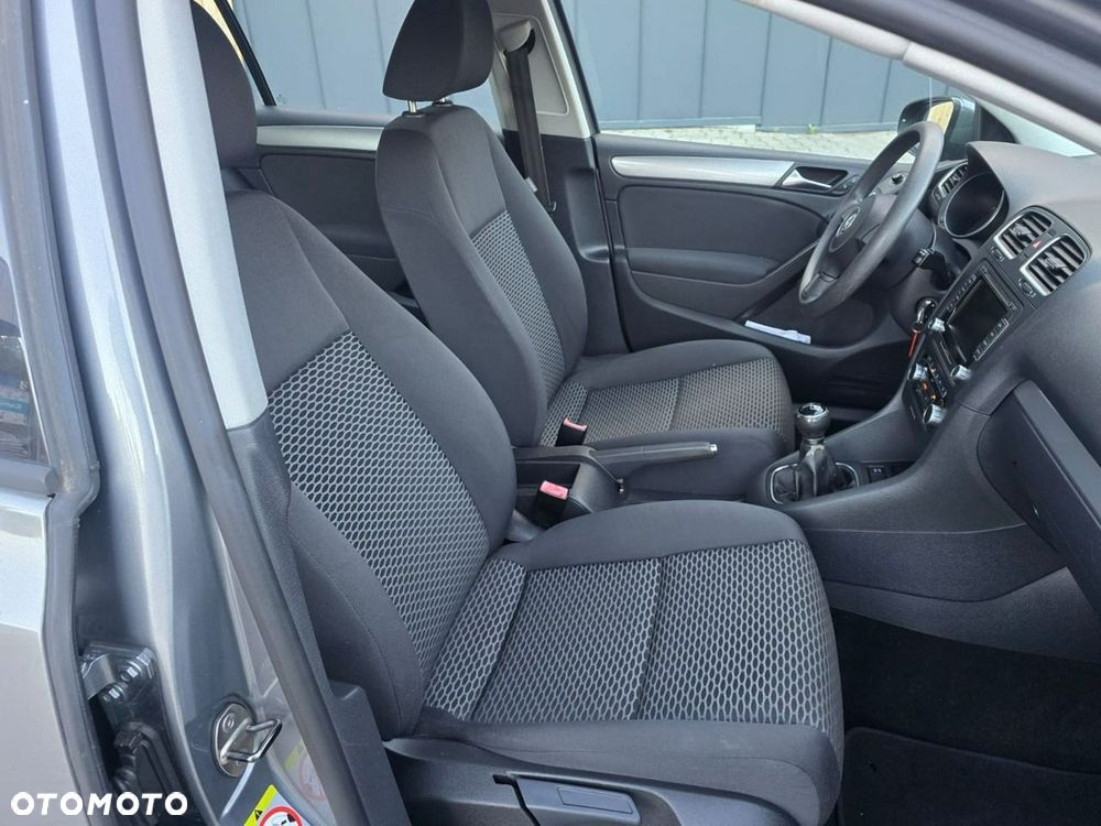 Volkswagen Golf - 14