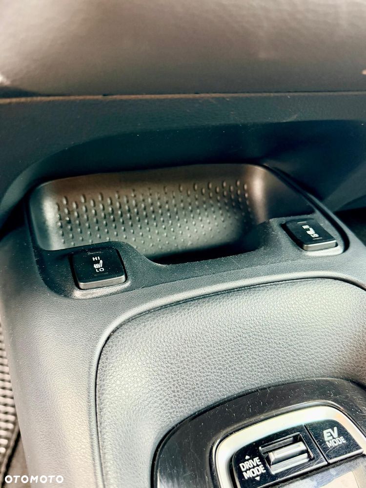Toyota Corolla 1.8 Hybrid Comfort - 22