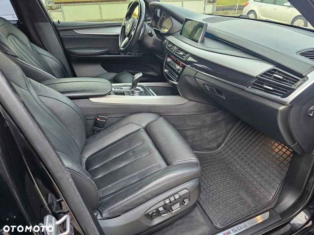BMW X5 M M50d - 10