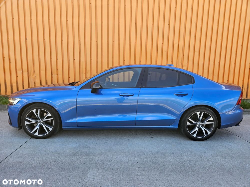 Volvo S60 B4 B R-Design - 2