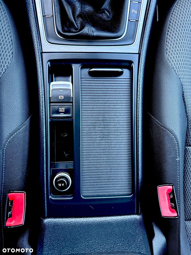 Volkswagen Golf - 17