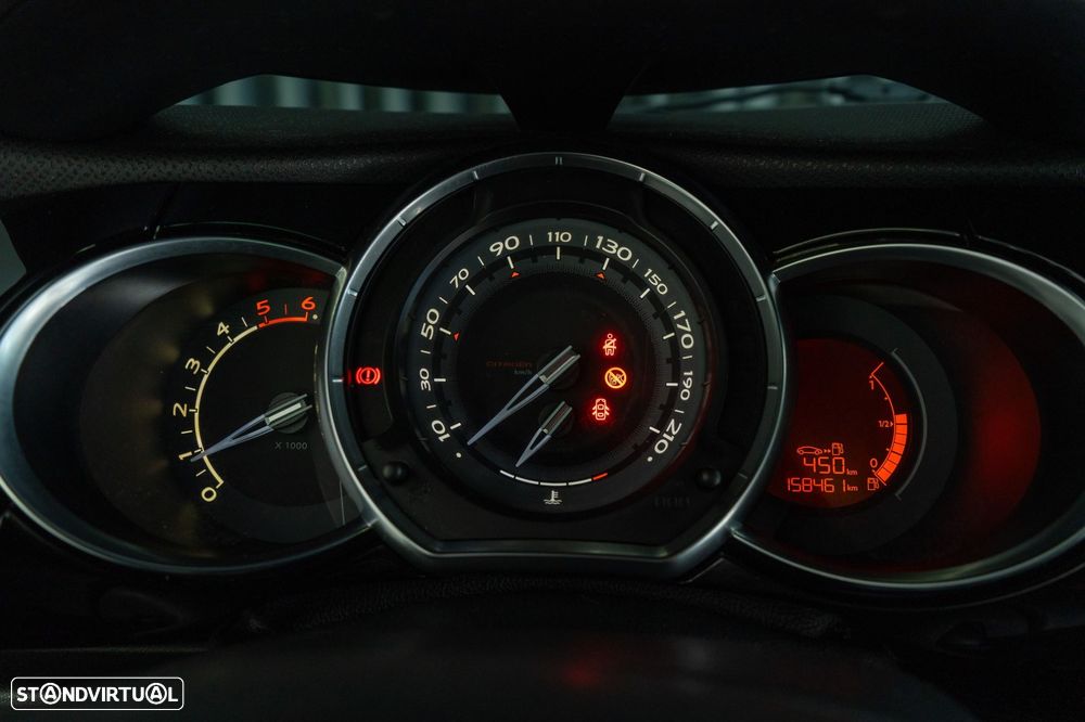 Citroën DS3 1.6 e-HDi So Chic - 5