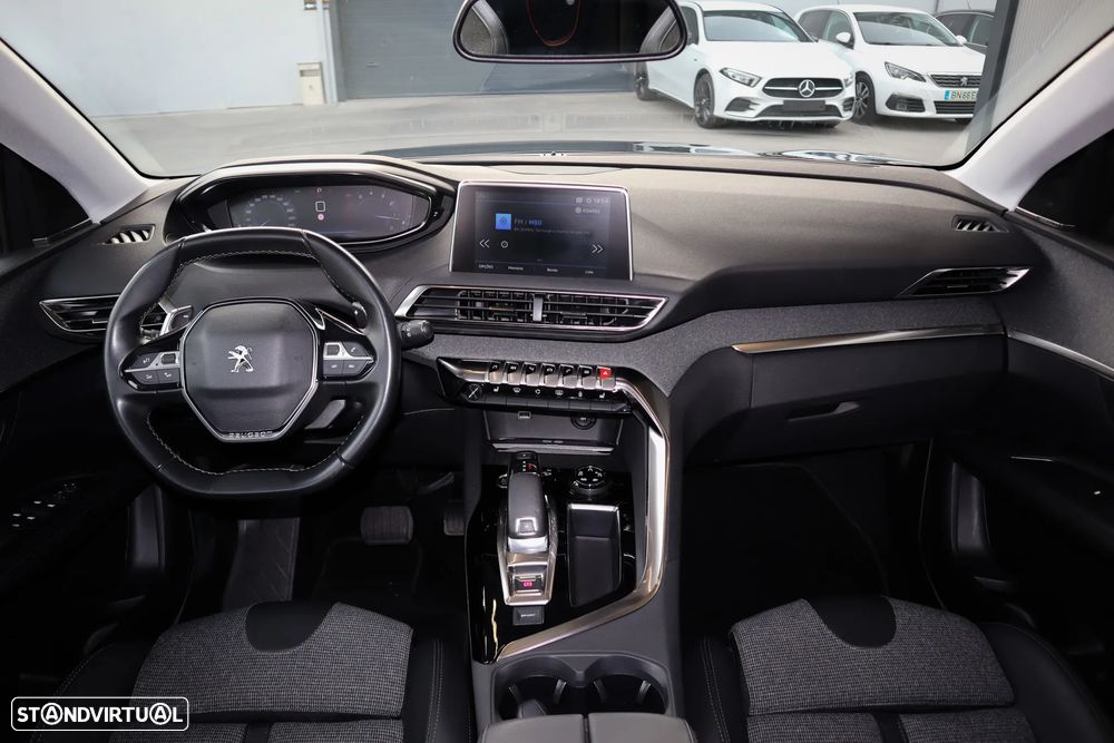 Peugeot 3008 PureTech 130 Stop & Start GPF EAT8 Roadtrip - 12