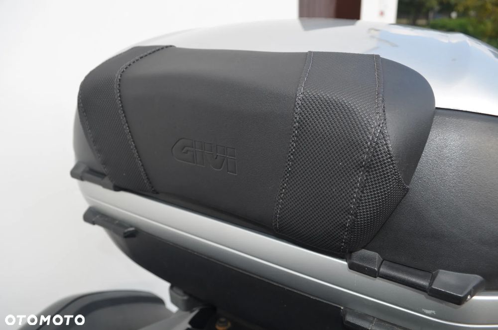 Yamaha FJR - 14