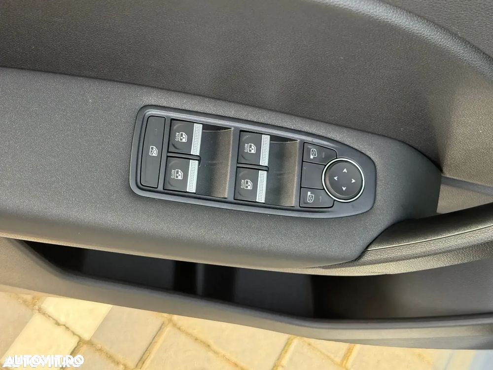 Renault Captur TCe 100 Evolution - 13