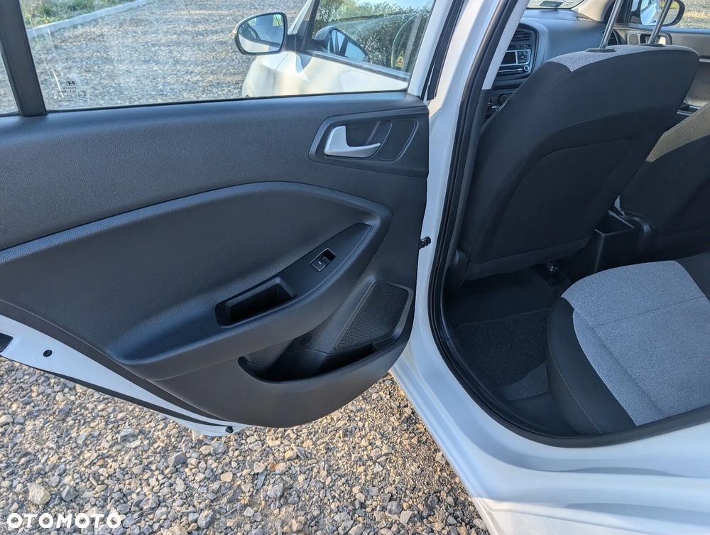 Hyundai i20 1.2 BlueDrive Comfort - 24
