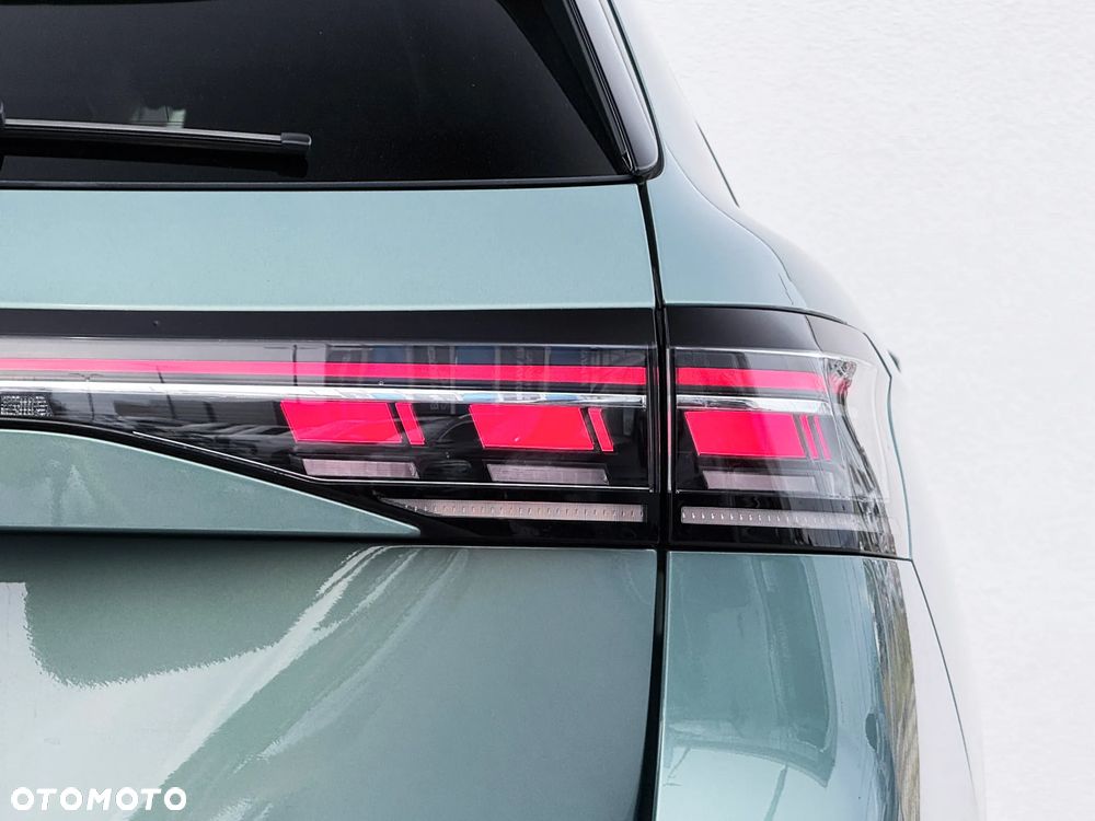 Volkswagen Passat Variant 2.0 TDI EVO Elegance DSG - 12