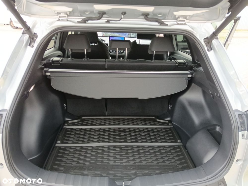 Toyota Corolla Cross - 13