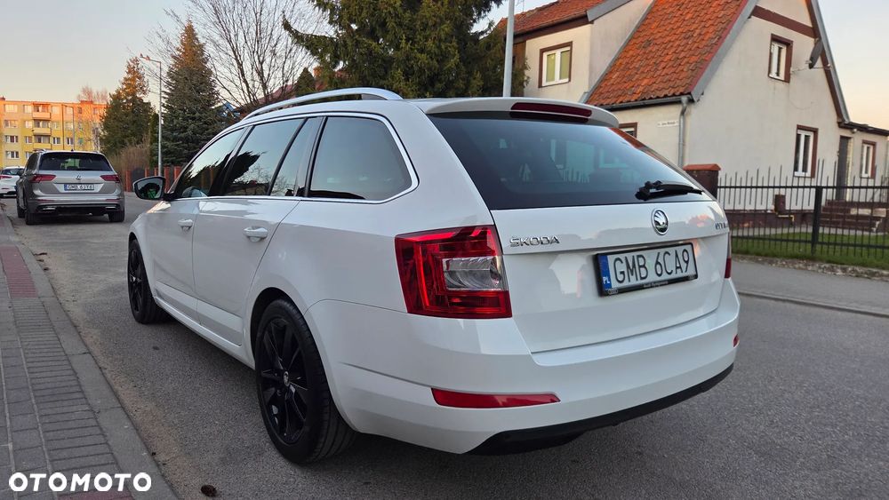 Skoda Octavia 1.6 TDI DPF DSG Elegance - 21