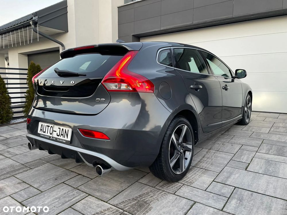 Volvo V40 D2 R Design - 31