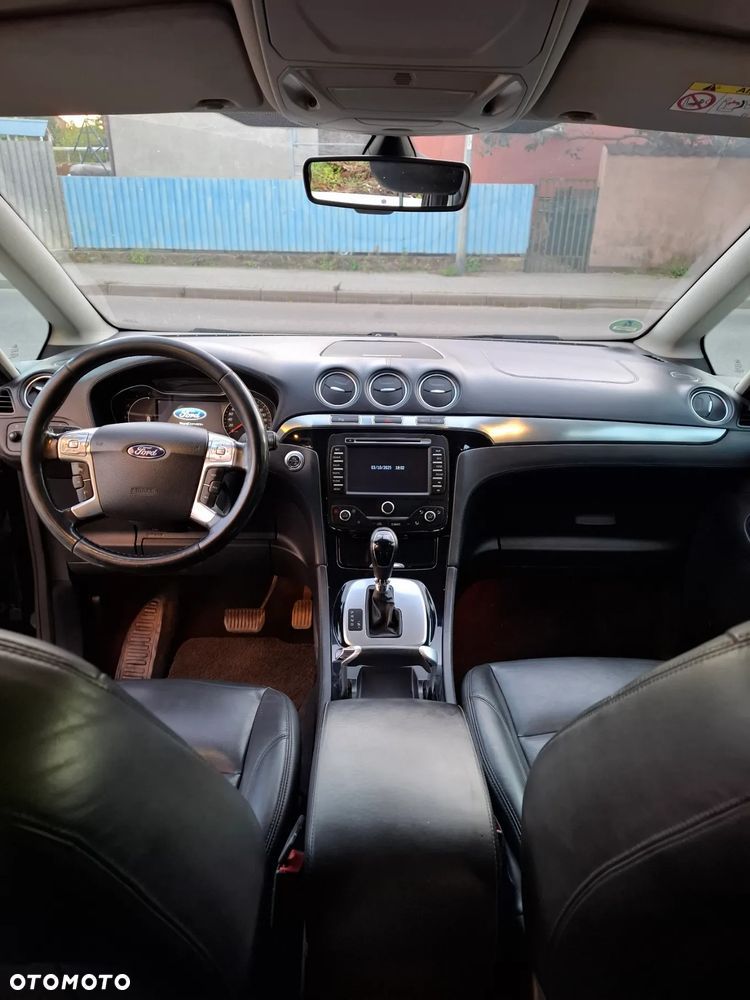 Ford S-Max - 21