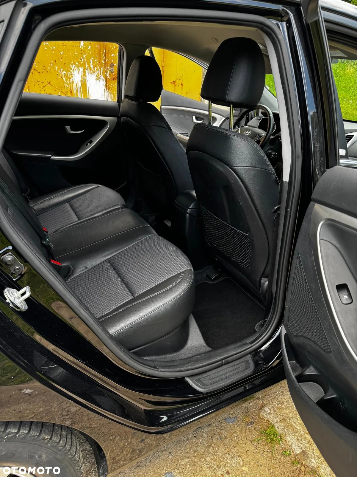 Hyundai i30 - 24