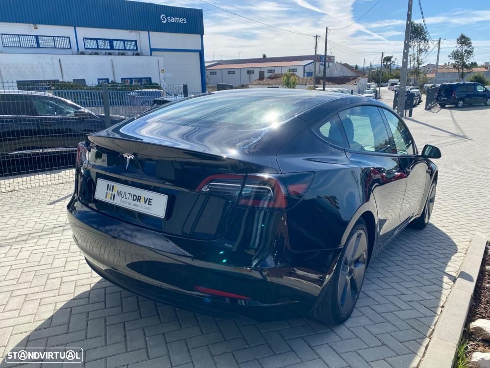 Tesla Model 3 2023 photo 3