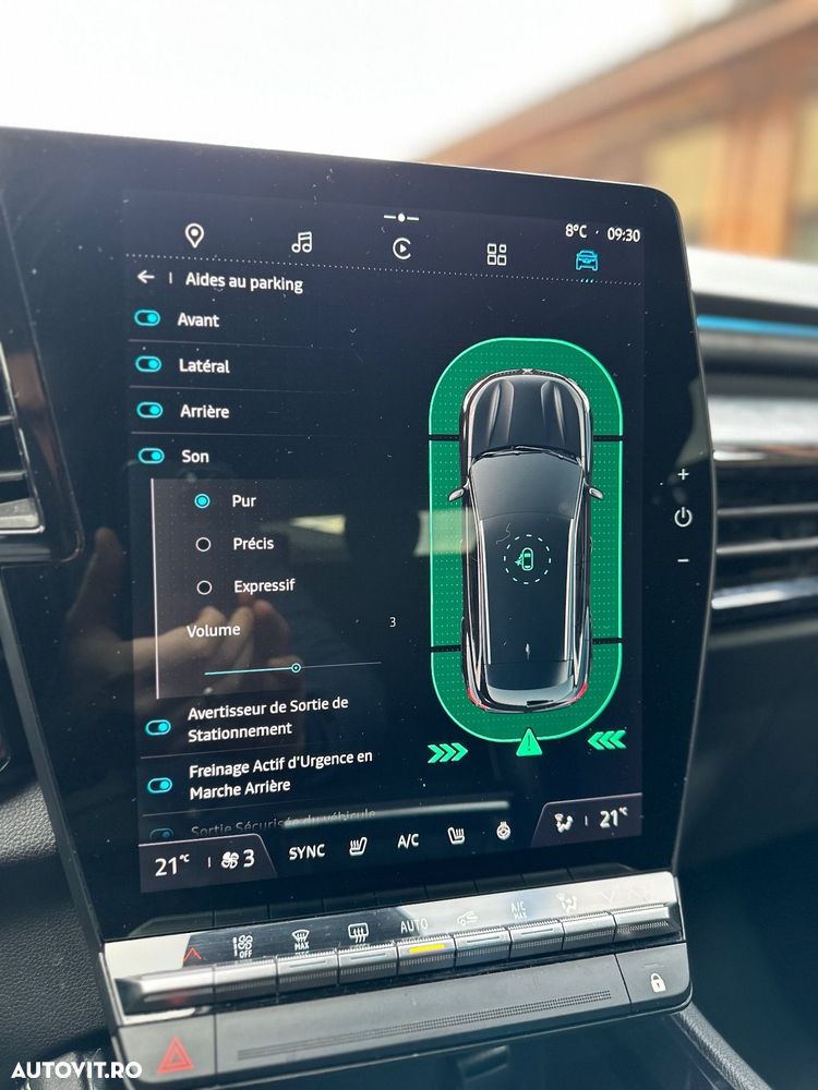 Renault Austral E-Tech Full Hybrid 200 Iconic - 23