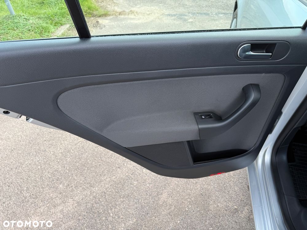 Volkswagen Golf Plus 1.6 Comfortline - 20