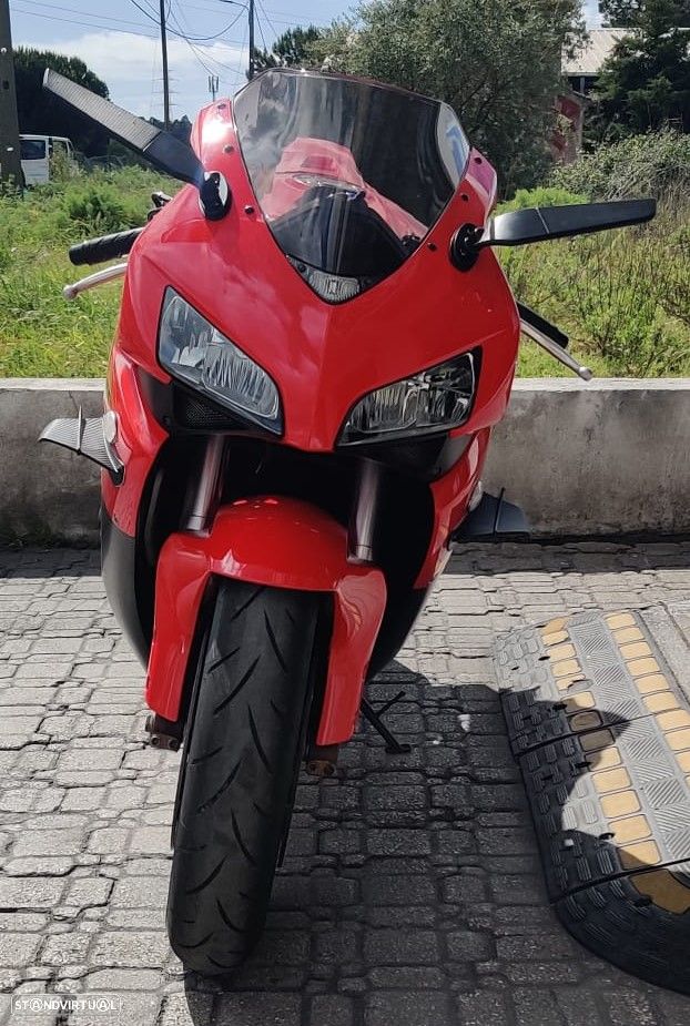 Honda CBR 1000 RR - 6