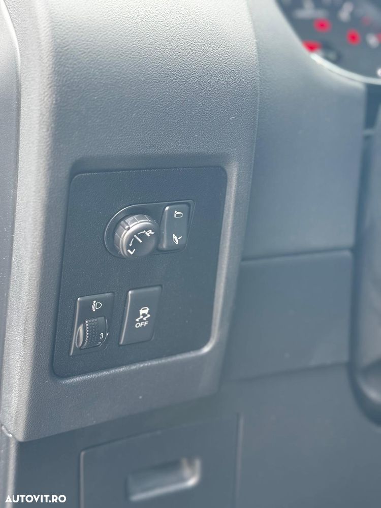 Nissan Qashqai 1.5 DCI VISIA - 11