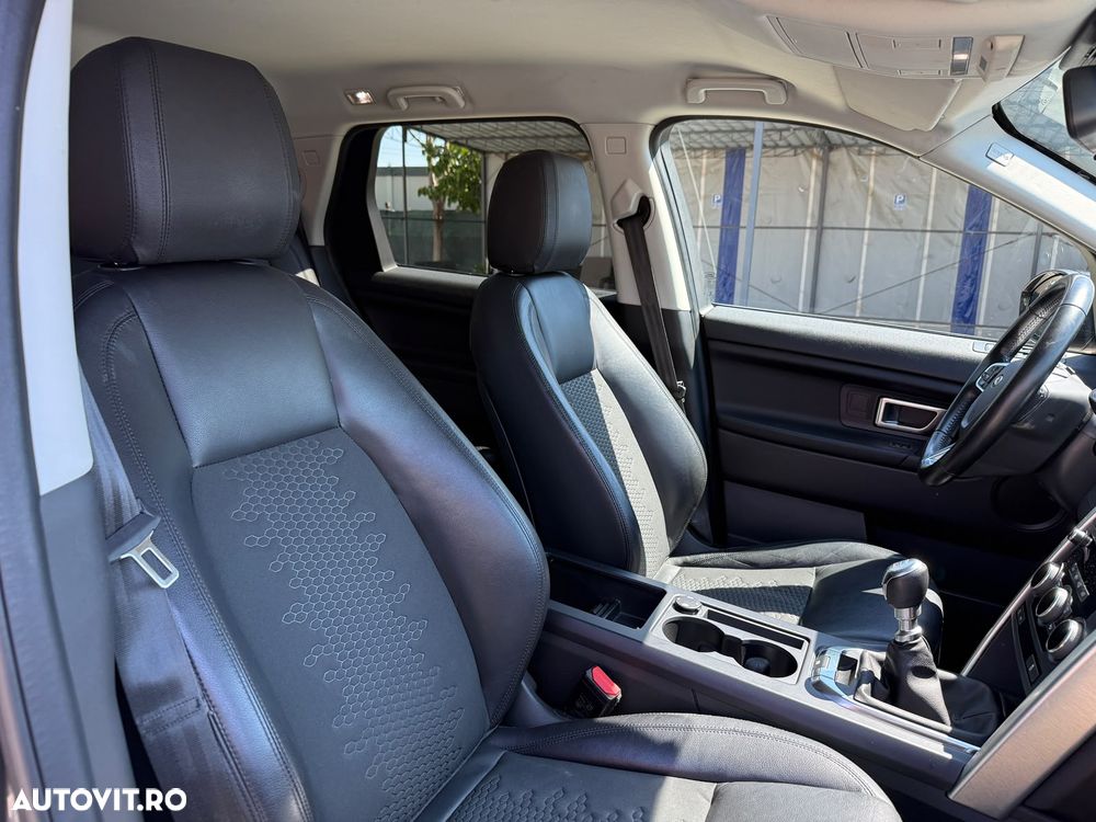 Land Rover Discovery Sport - 16