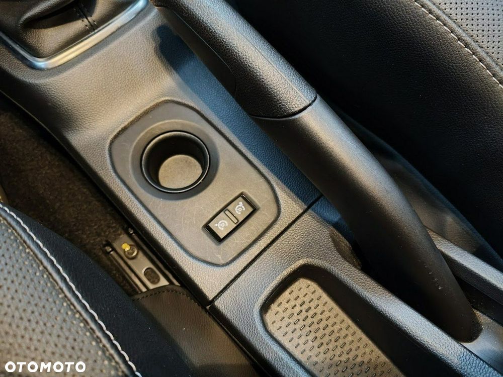 Dacia Duster 1.6 SCe Prestige - 28