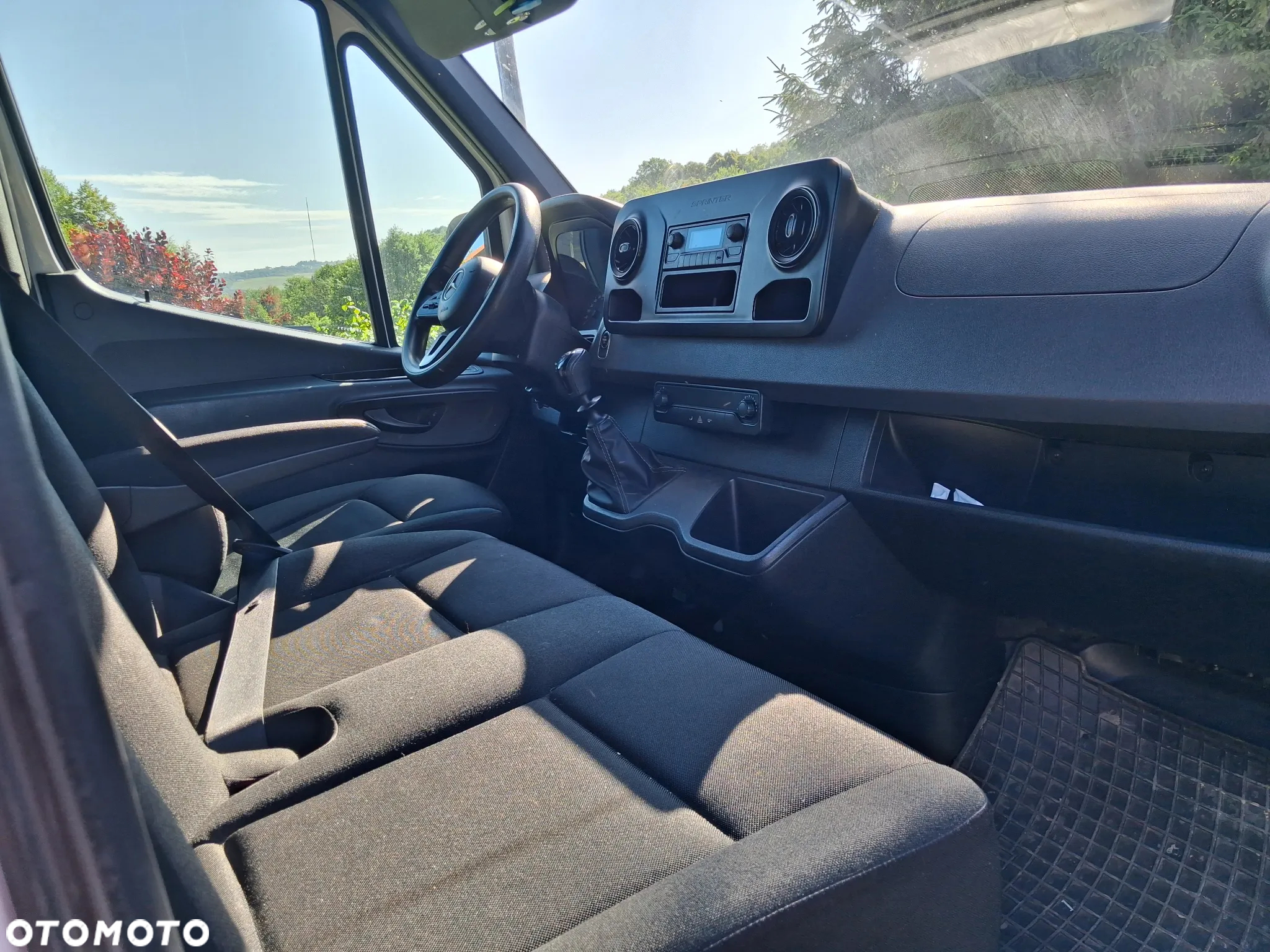 Mercedes-Benz Sprinter - 9