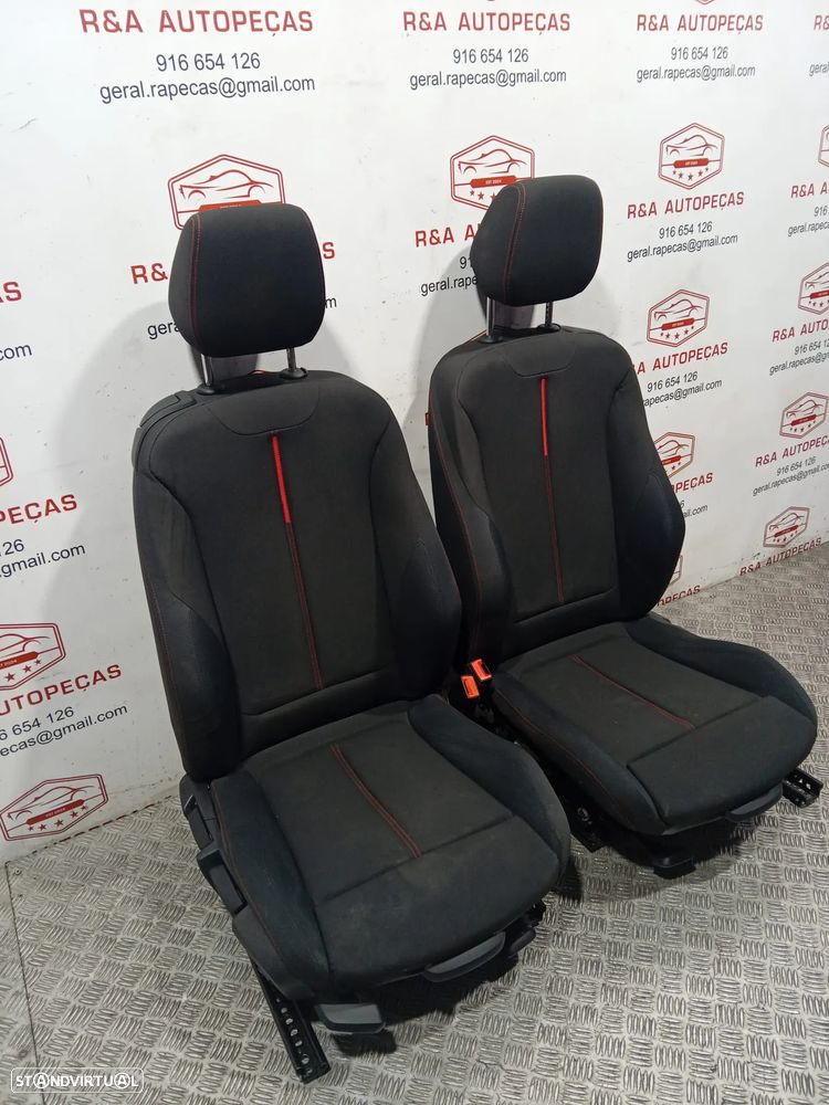 Conjunto de Bancos BMW Série 1 F21 F22 em Tecido Original - 10