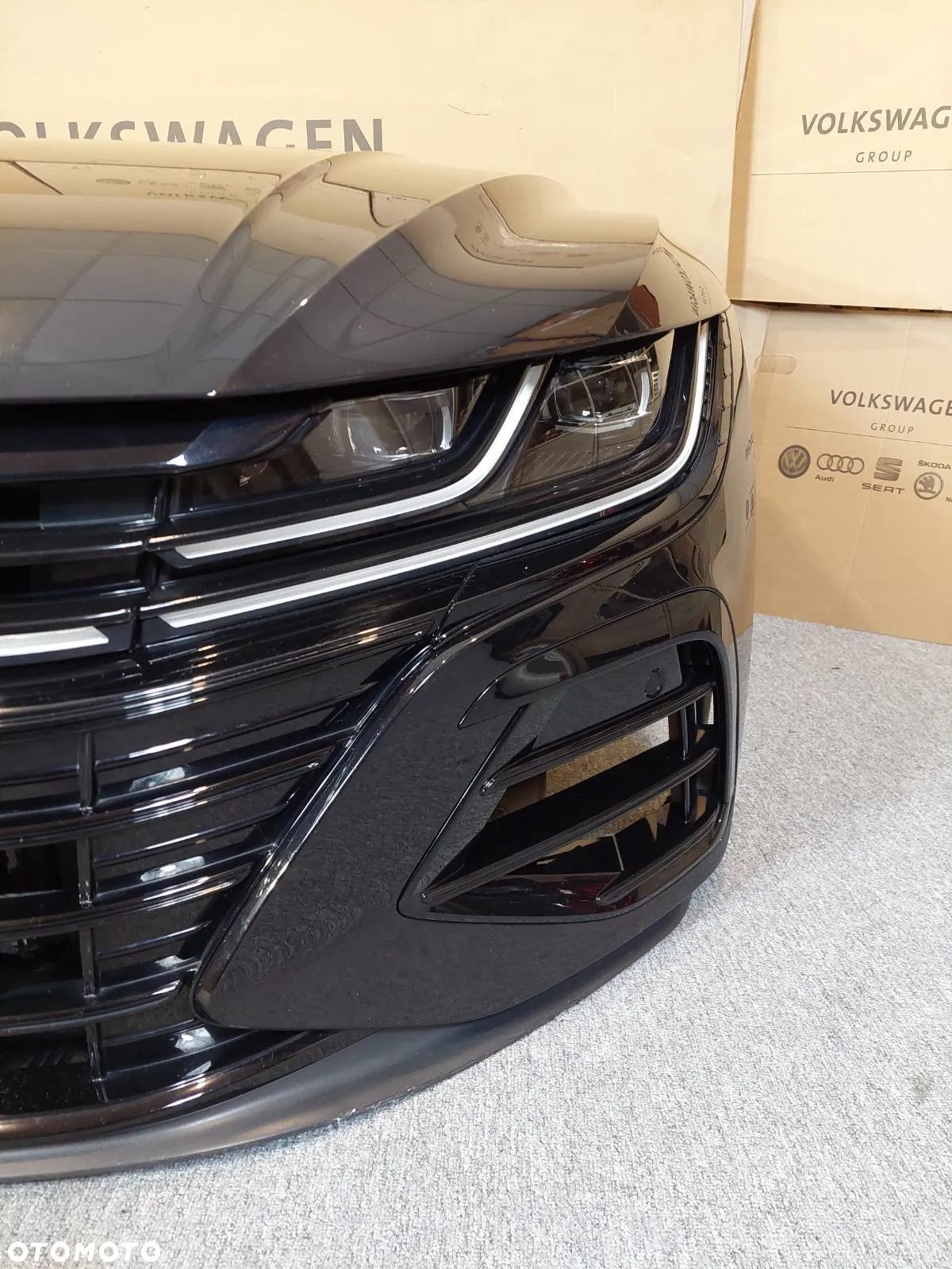 VW ARTEON R Model Lift 2021-2024 Kompletny przod Maska Zderzak Pas Lampy Blotniki - 8