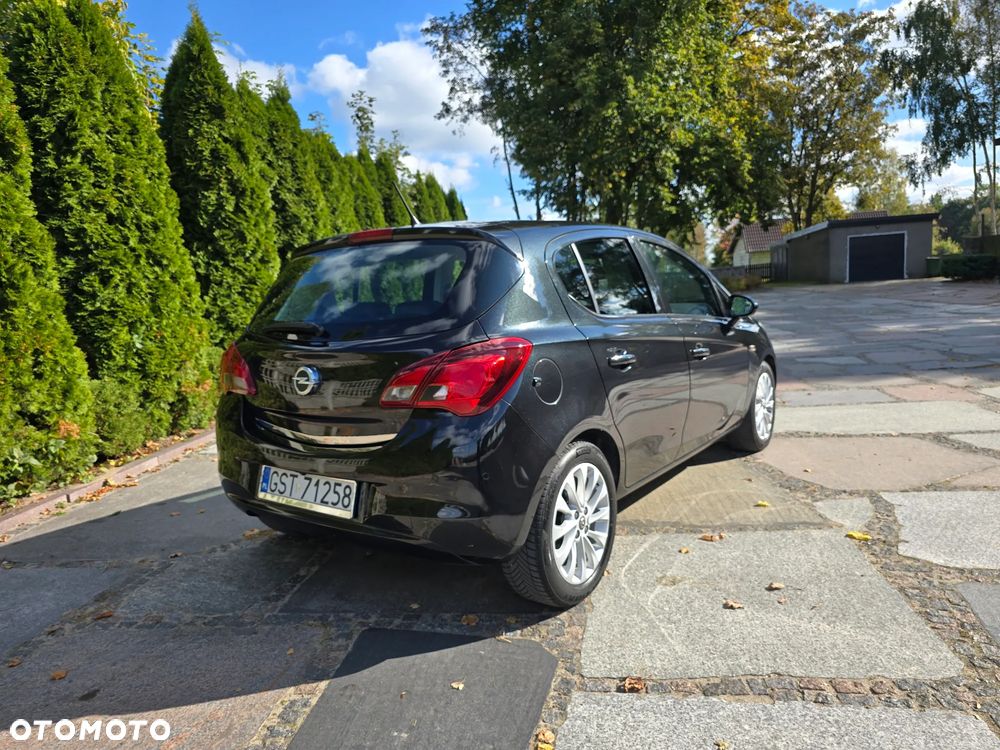 Opel Corsa 1.4 16V Cosmo - 10