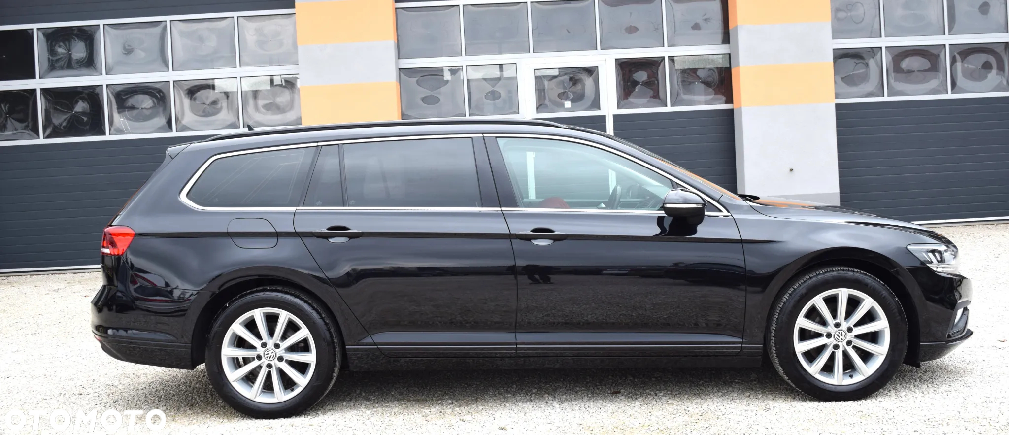Volkswagen Passat 2.0 TDI Elegance DSG - 14