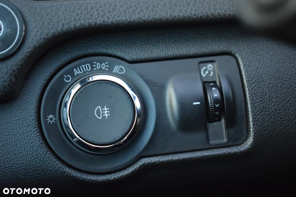 Opel Insignia 2.8 T V6 OPC - 22