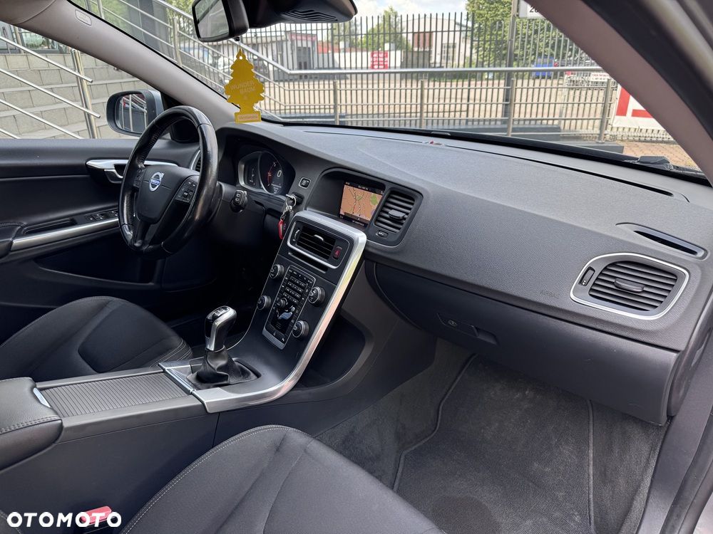 Volvo V60 D2 - 21