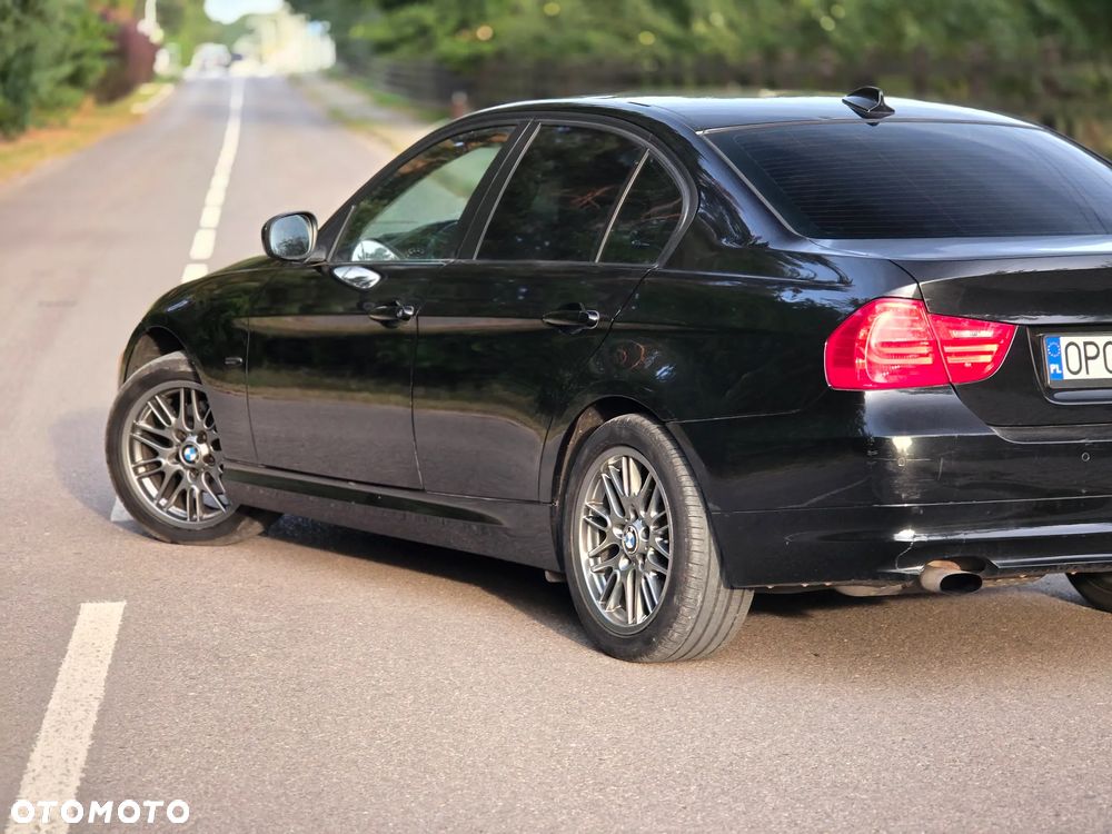 BMW Seria 3 318i - 39