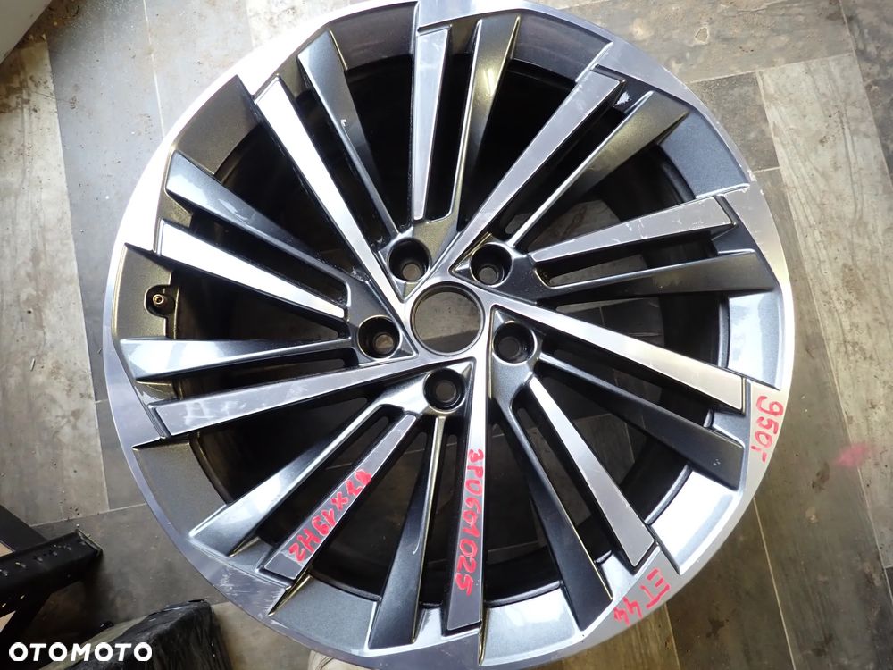 SKODA FELGA 19' ET44 3PO601025 - 2